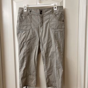 One5One Stretch Capri Khaki Pants Women's Size 10 Lace Legs Cotton Spandex